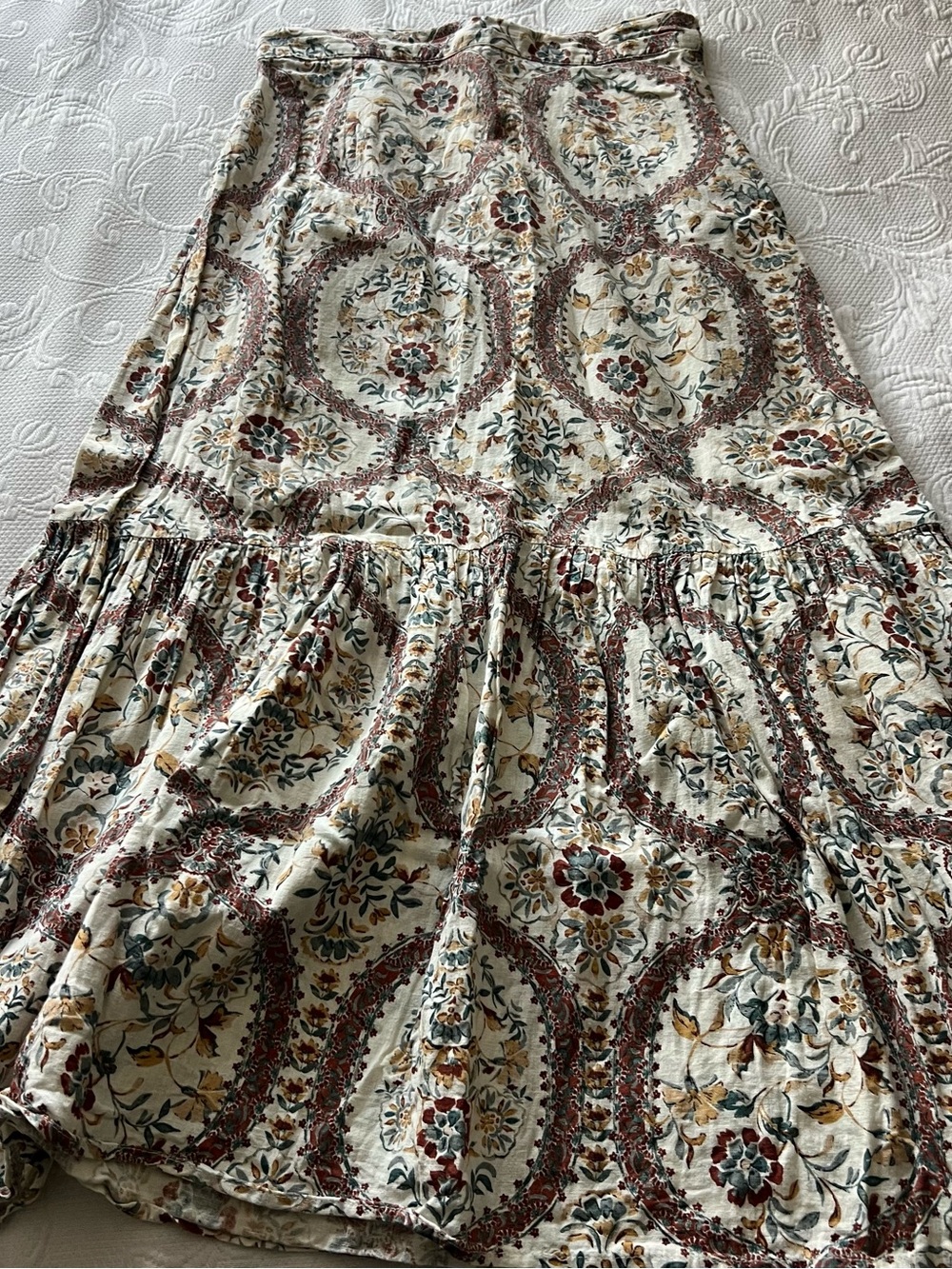 beautiful cream floral maxi skirt - Picture 2 of 8